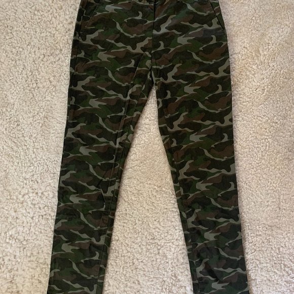 Khakis by Gap, Camouflage pant, Size 2 - Picture 5 of 5